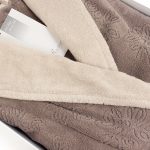 softcotton-zhenskij-maxrovyj-xalat-s-kapyushonom-leaf