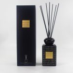 Black vanilla