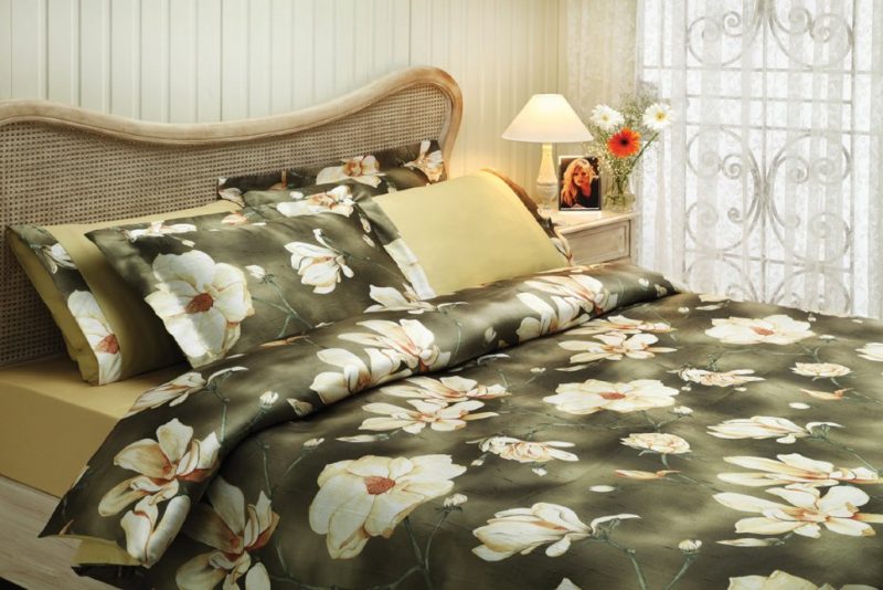TIVOLYO-HOME-Claris-хаки.jpg