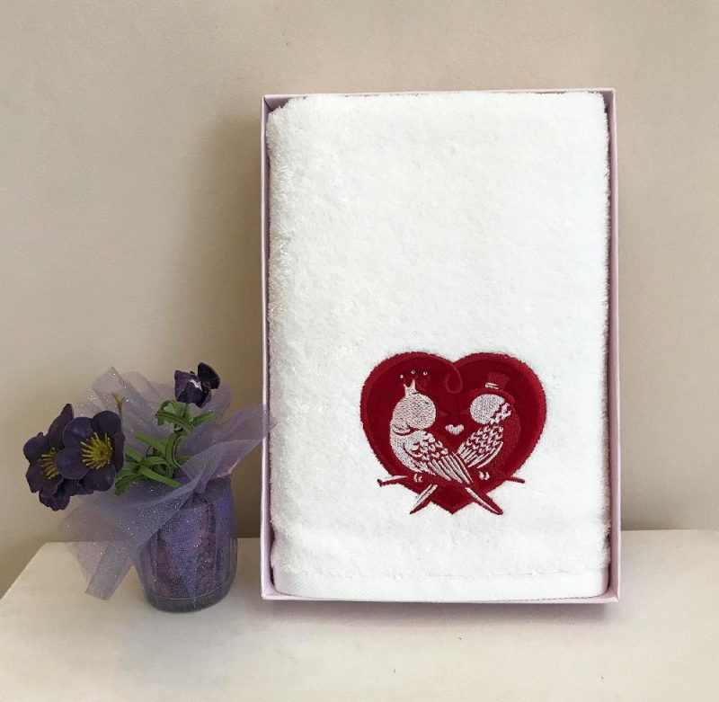 TIVOLYO-HOME-LOVE-BIRDS-50X100-ПОЛОТЕНЦЕ.jpg