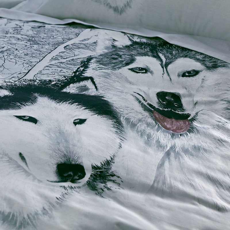 TIVOLYO-HOME-Wolf-.jpg