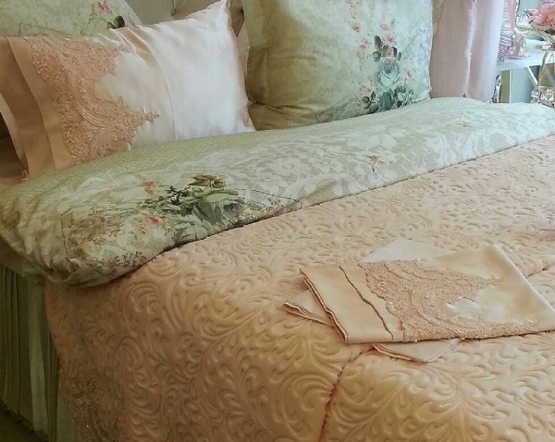TIVOLYO-Home-ROSE-BRODERY.jpg