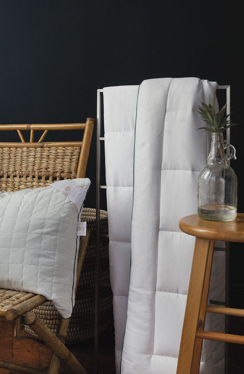 2- PREMIUM BAMBOO QUILT PILLOW
