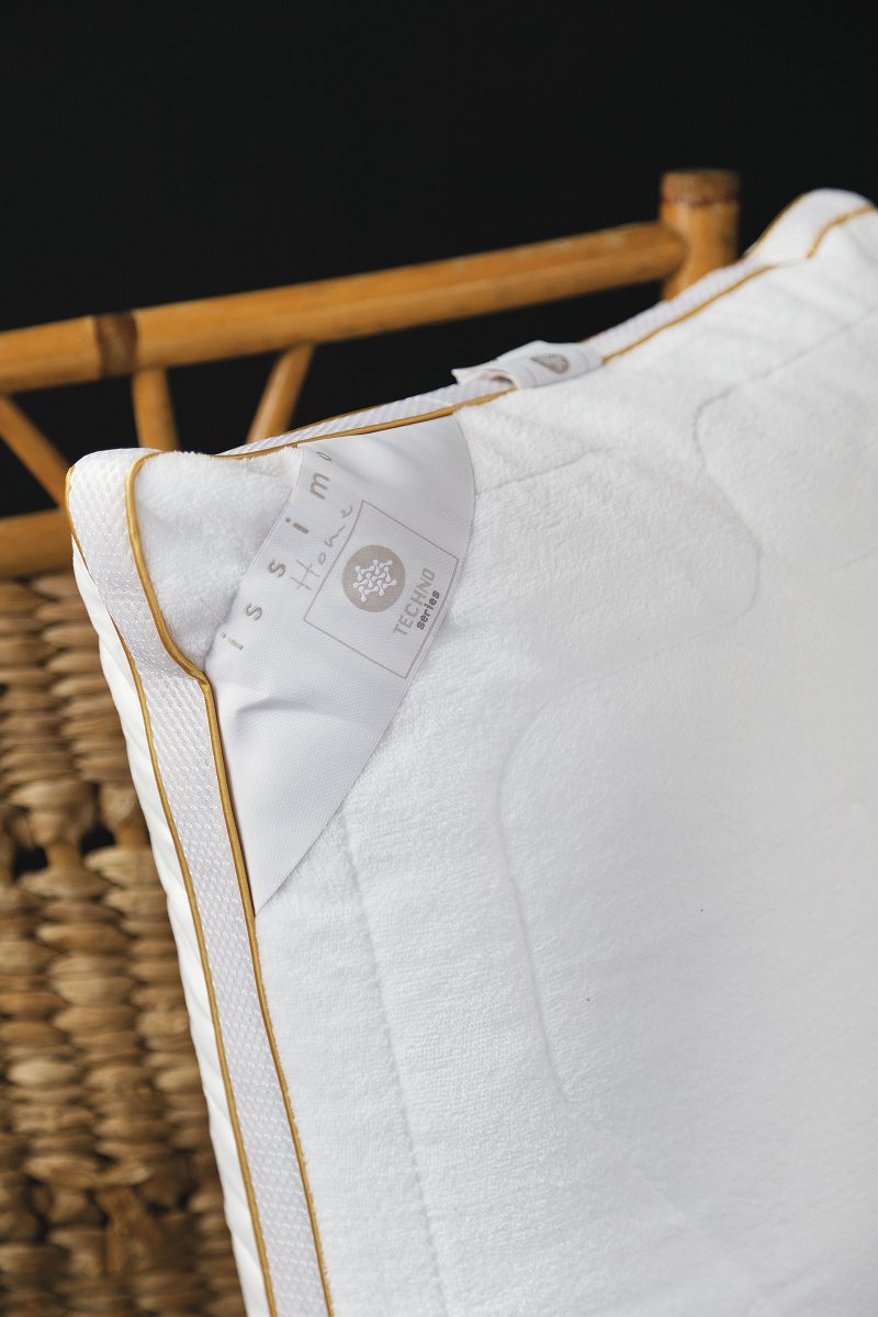 CORAL SOFT PILLOW IMAGE