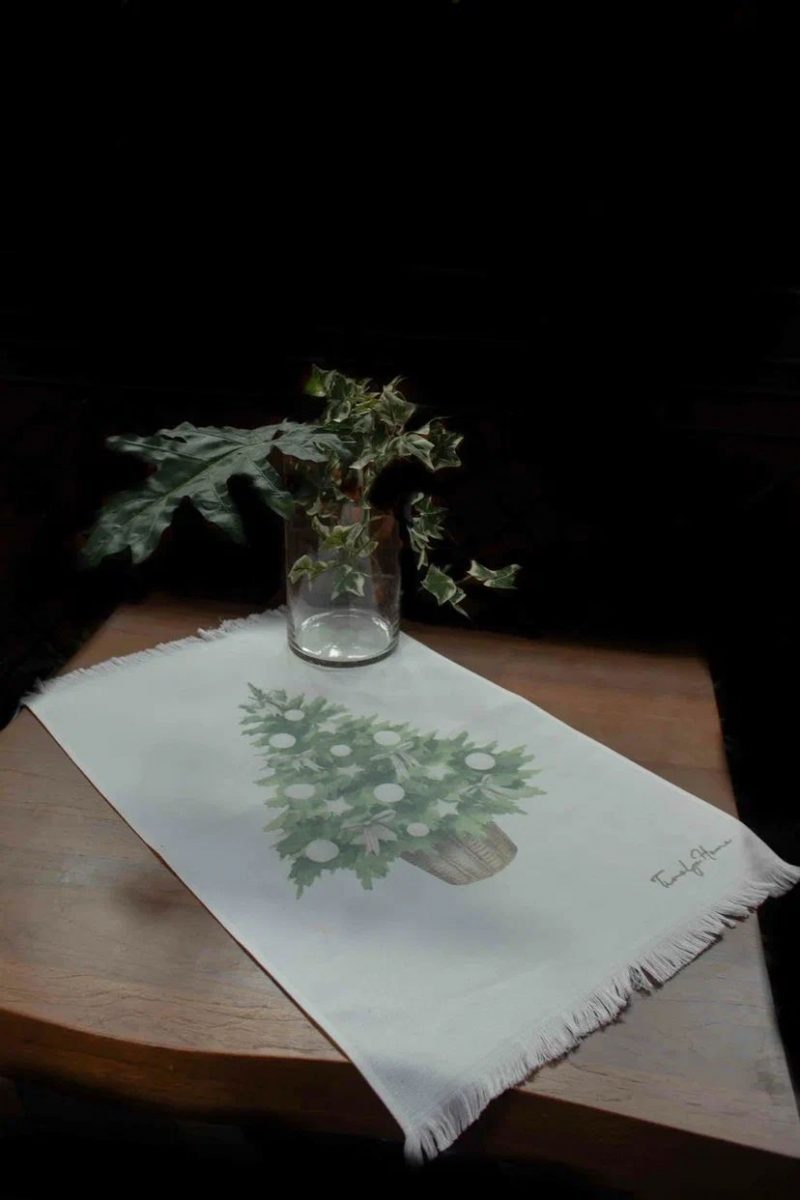 CHRISTMAS TREE